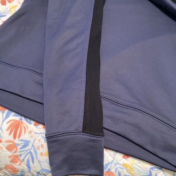 Under Armour Long Sleeve Crew Neck Sweater - Picture 6 of 7